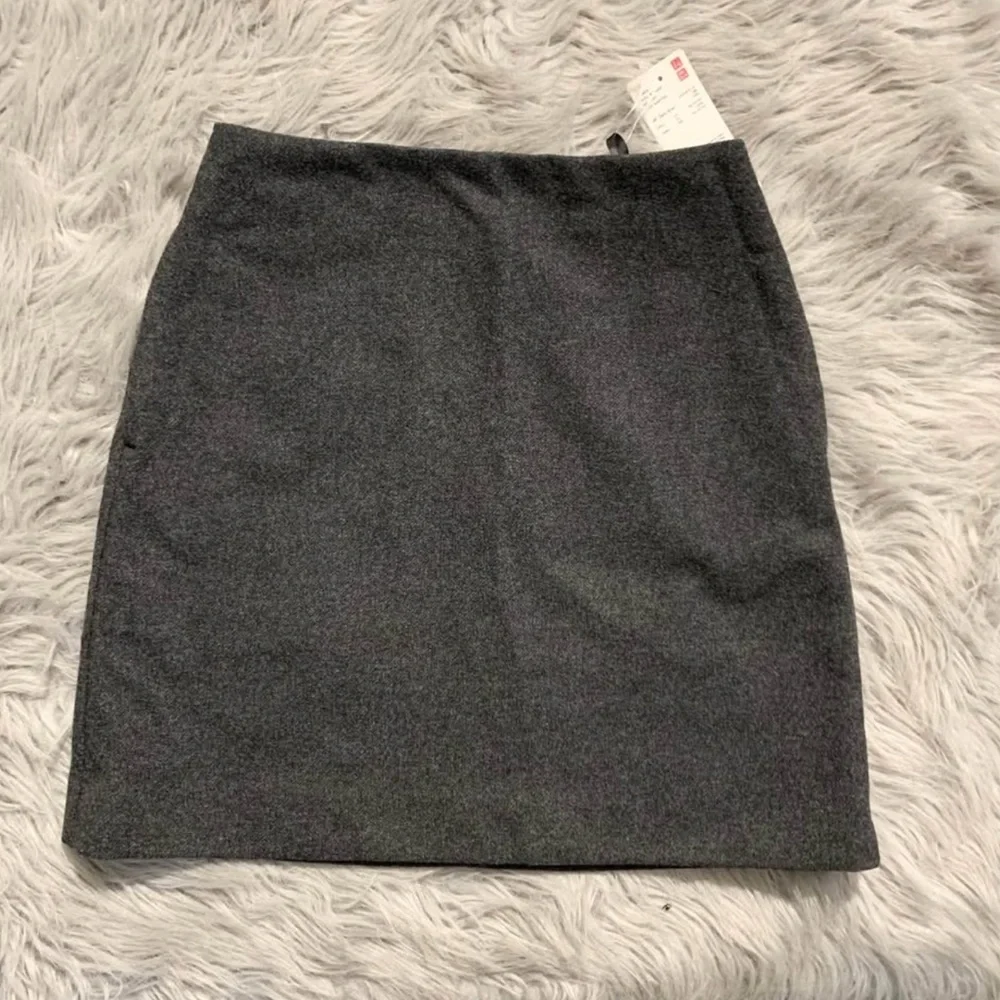 New Uniqlo wool blended women dark gray skirt size 0 - Picture 2 of 9